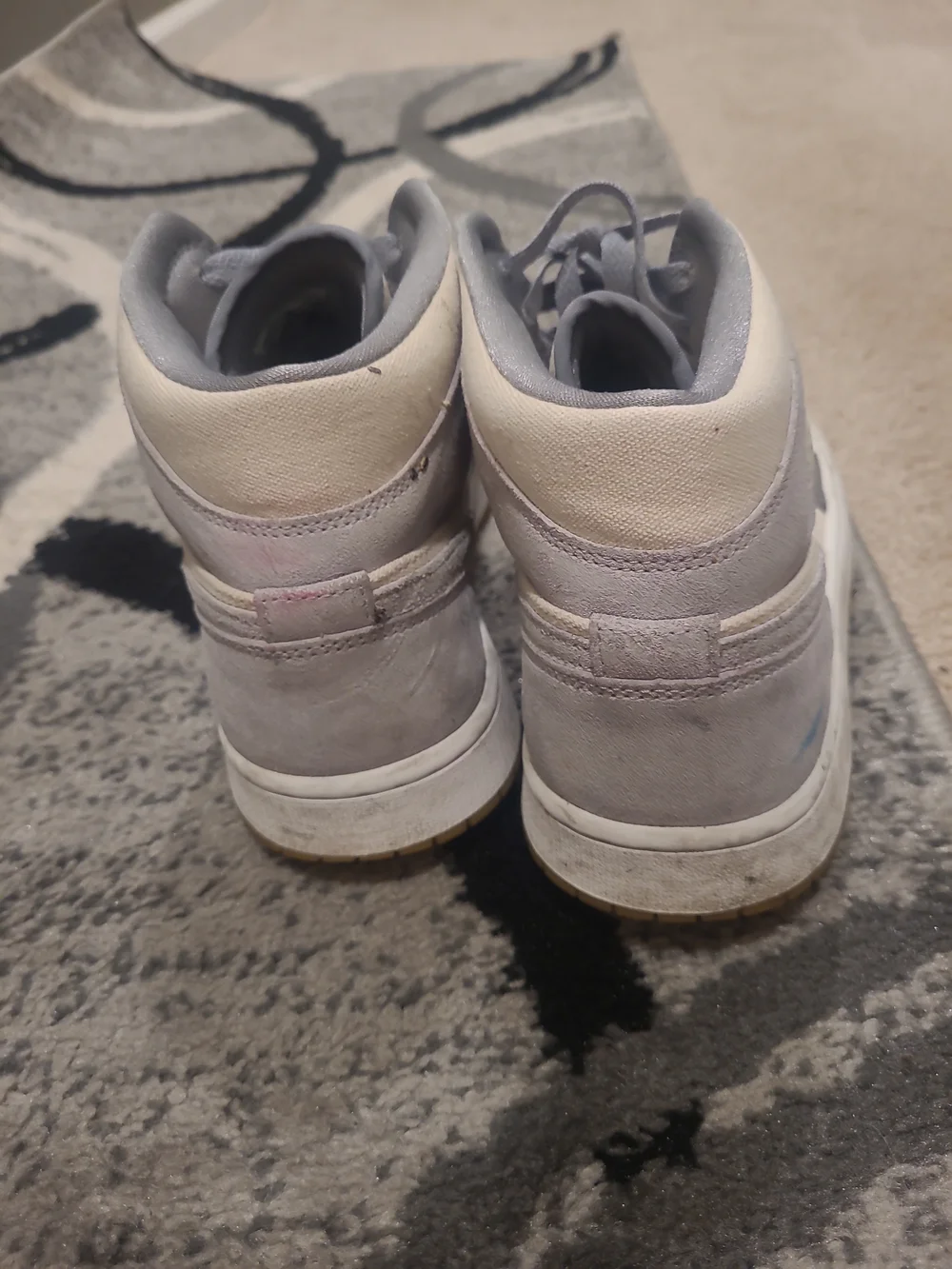 Air Jordan 1 Mid SE Coconut Milk Particle Gray Men's Size 11 Preowned Jordan